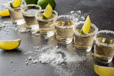 Tequila y mezcal: diferencias clave y cómo disfrutarlos
