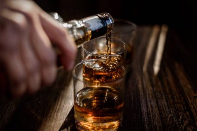 Whisky de malt vs whisky de grain : à la découverte des variétés