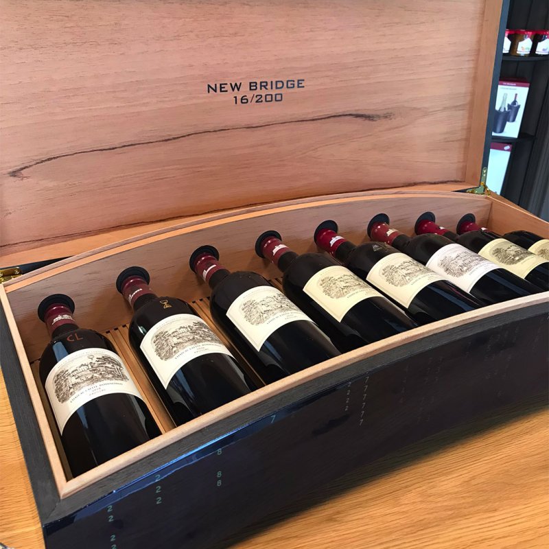 NEW BRIDGE Collection nº16 Cofre + 8 botellas